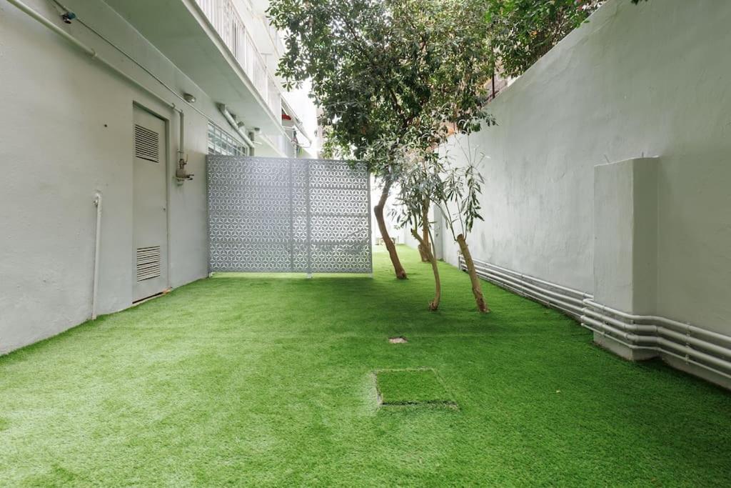Apartment Snug With Shared Garden Ii Athens
