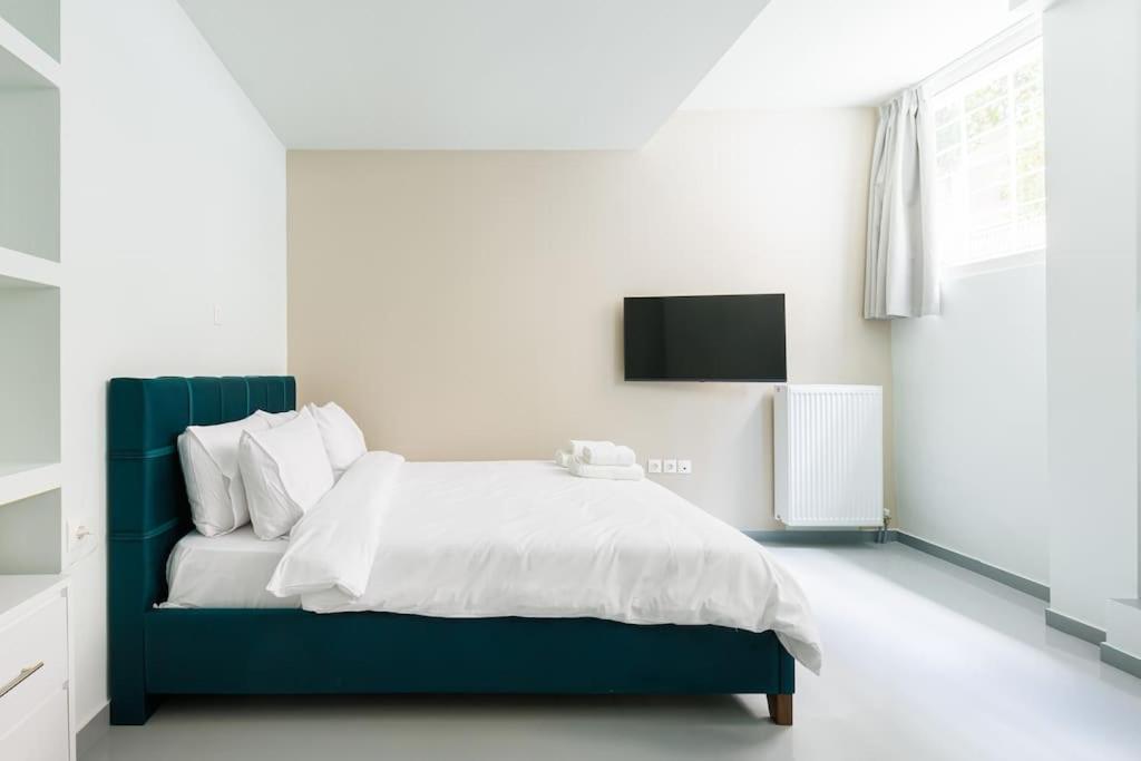 Apartament Snug With Shared Garden Ii