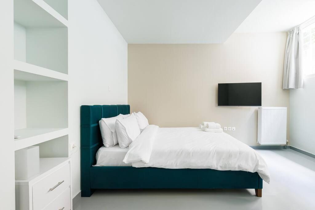 Apartament Snug With Shared Garden Ii
