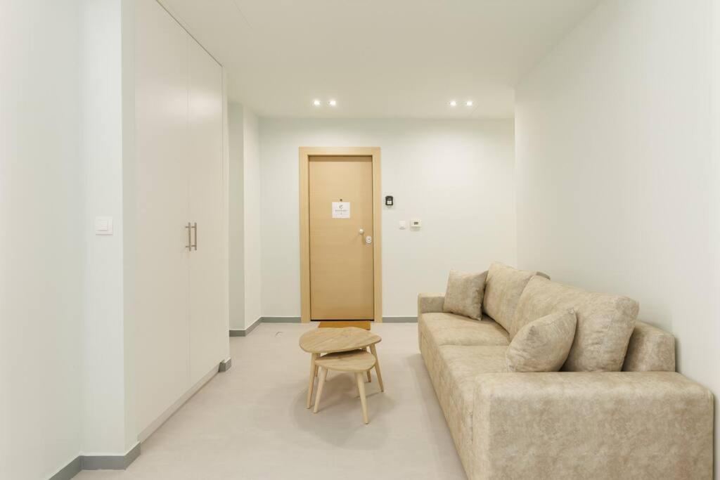 Snug With Shared Garden Ii Apartament *